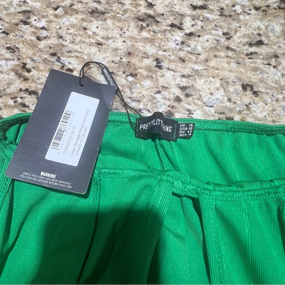 PrettyLittleThing Plunge Halter Neck Wide Leg Green Stripe Jumpsuit US 10 - Picture 7 of 10